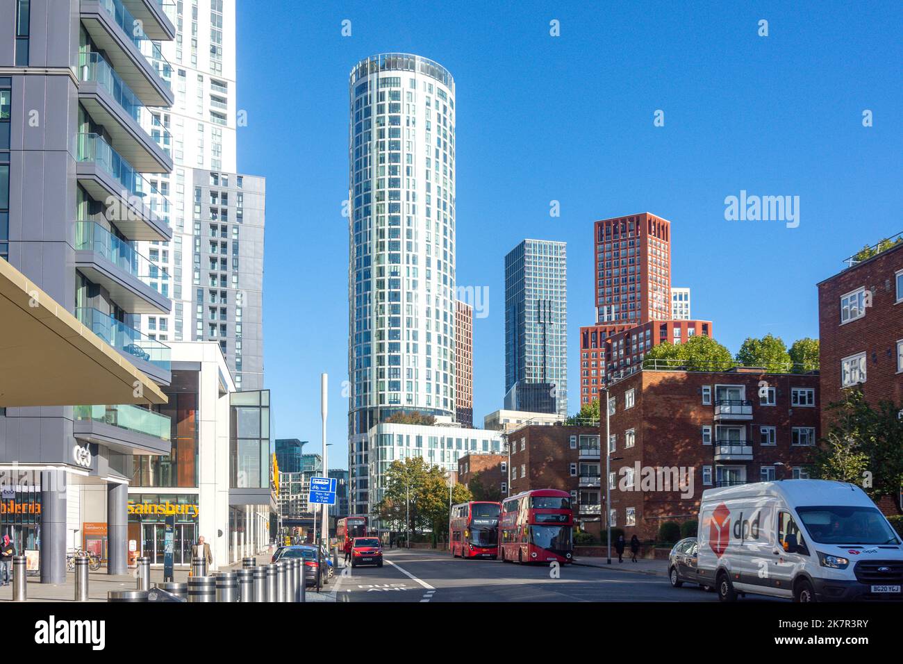 High-rise apartment buildings, Wandsworth Road, Nine Elms, London Borough of Wandsworth, Greater London, England, United Kingdom Stock Photo