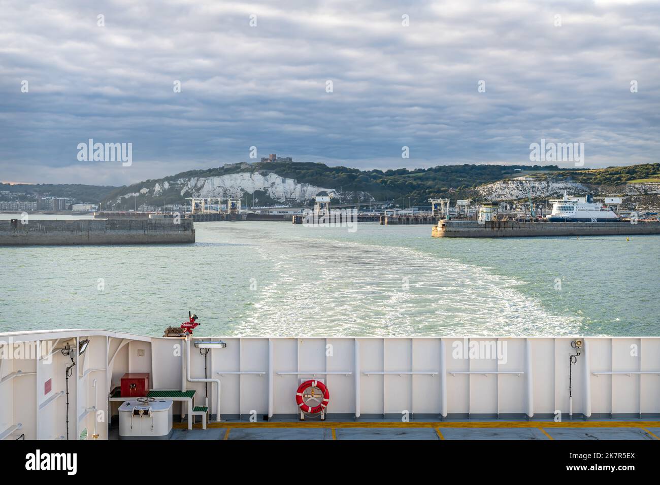 Dover port sea boat hi-res stock photography and images - Alamy