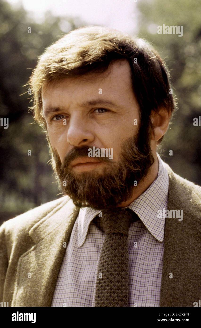 Anthony Hopkins Film: Audrey Rose (USA 1977) Characters: Elliot Hoover ...