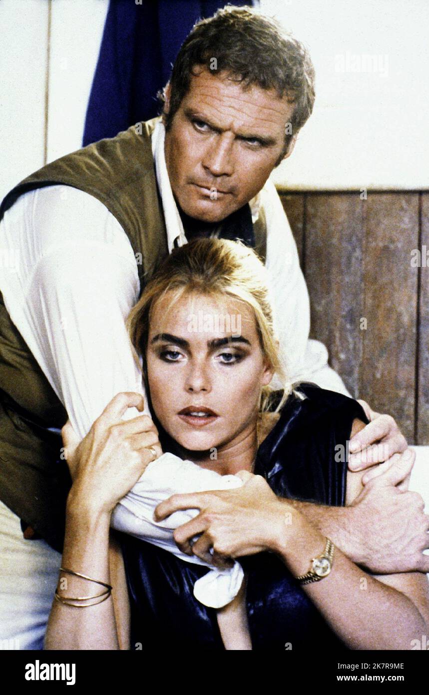 Lee Majors & Margaux Hemingway Film: Killer Fish (1970) Characters: Lasky & Gabrielle  Director: Antonio Margheriti 07 December 1978   **WARNING** This Photograph is for editorial use only and is the copyright of ITC and/or the Photographer assigned by the Film or Production Company and can only be reproduced by publications in conjunction with the promotion of the above Film. A Mandatory Credit To ITC is required. The Photographer should also be credited when known. No commercial use can be granted without written authority from the Film Company. Stock Photo