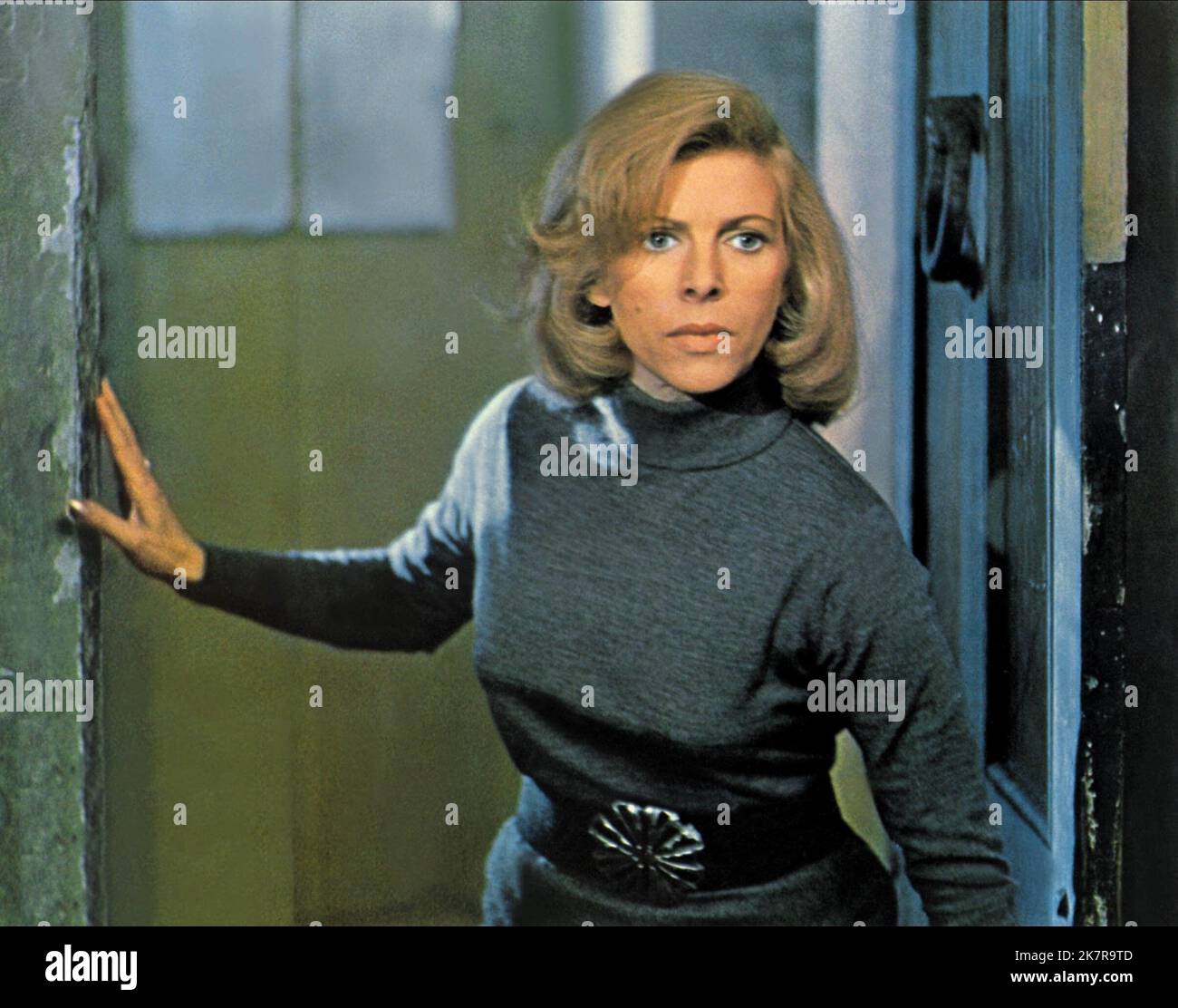 Billie Whitelaw Film: Night Watch (UK 1973) Characters: Sarah Cooke  Director: Brian G. Hutton 09 August 1973   **WARNING** This Photograph is for editorial use only and is the copyright of AVCO EMBASSY and/or the Photographer assigned by the Film or Production Company and can only be reproduced by publications in conjunction with the promotion of the above Film. A Mandatory Credit To AVCO EMBASSY is required. The Photographer should also be credited when known. No commercial use can be granted without written authority from the Film Company. Stock Photo
