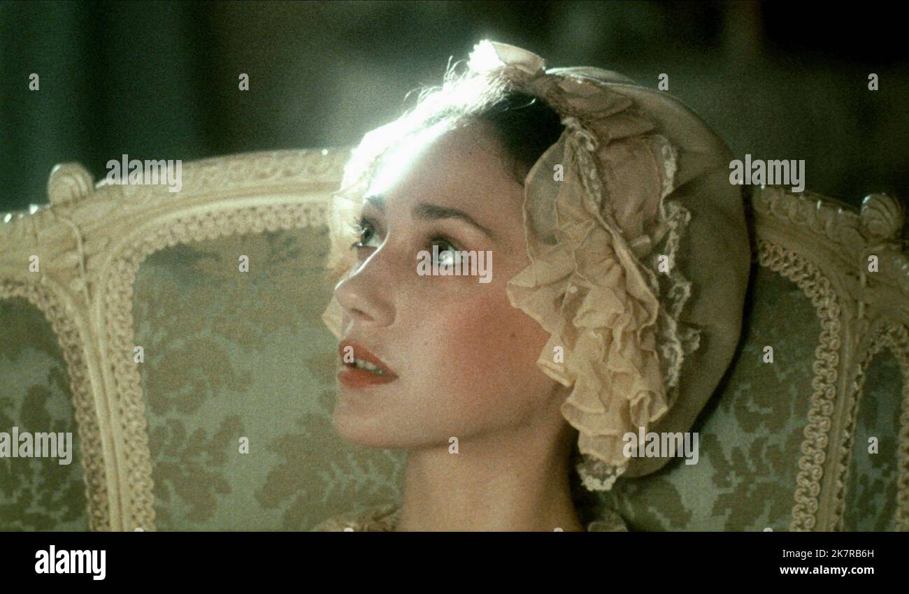 Marisa Berenson Film: Barry Lyndon (UK/USA 1975) Characters: Lady Lyndon  Director: Stanley Kubrick 18 December 1975   **WARNING** This Photograph is for editorial use only and is the copyright of WARNER BROS. and/or the Photographer assigned by the Film or Production Company and can only be reproduced by publications in conjunction with the promotion of the above Film. A Mandatory Credit To WARNER BROS. is required. The Photographer should also be credited when known. No commercial use can be granted without written authority from the Film Company. Stock Photo