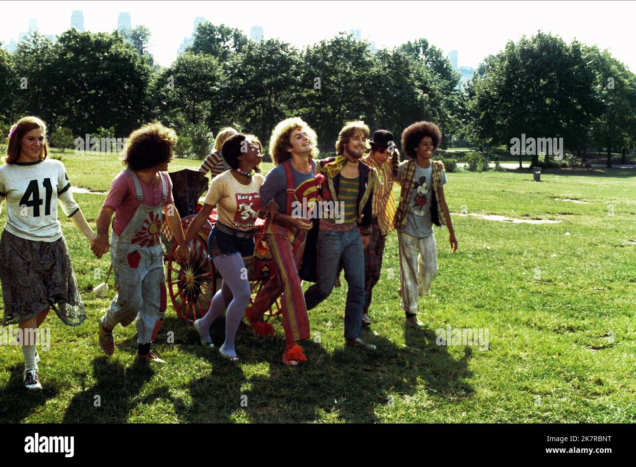Katie Hanley, Jerry Sroka, Lynne Thigpen, Victor Garber, David Haskell & Merrell Jackson Film: Godspell (1979) Characters: Katie, Jerry, Lynne, Jesus, John / Judas, Merrell  Director: David Greene 21 March 1973   **WARNING** This Photograph is for editorial use only and is the copyright of COLUMBIA PICTURES CORPORATION and/or the Photographer assigned by the Film or Production Company and can only be reproduced by publications in conjunction with the promotion of the above Film. A Mandatory Credit To COLUMBIA PICTURES CORPORATION is required. The Photographer should also be credited when known Stock Photo