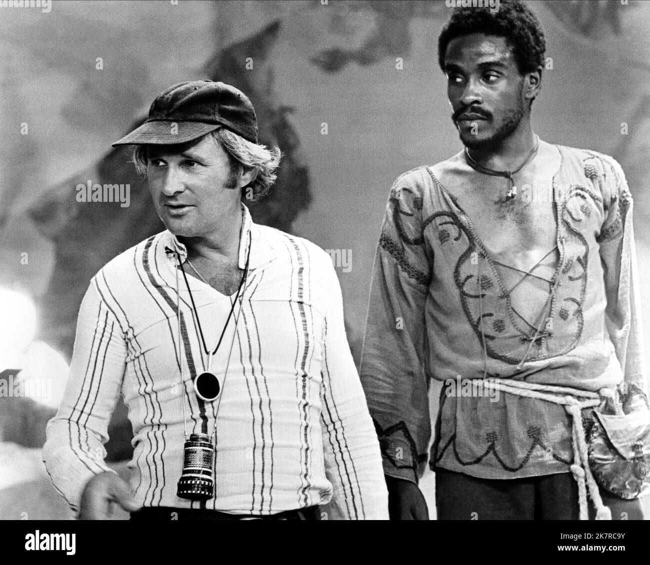 Norman Jewison & Carl Anderson Film: Jesus Christ Superstar (USA 1973) Characters: Judas Iscariot  Director: Norman Jewison 07 August 1973   **WARNING** This Photograph is for editorial use only and is the copyright of UNIVERSAL PICTURES and/or the Photographer assigned by the Film or Production Company and can only be reproduced by publications in conjunction with the promotion of the above Film. A Mandatory Credit To UNIVERSAL PICTURES is required. The Photographer should also be credited when known. No commercial use can be granted without written authority from the Film Company. Stock Photo