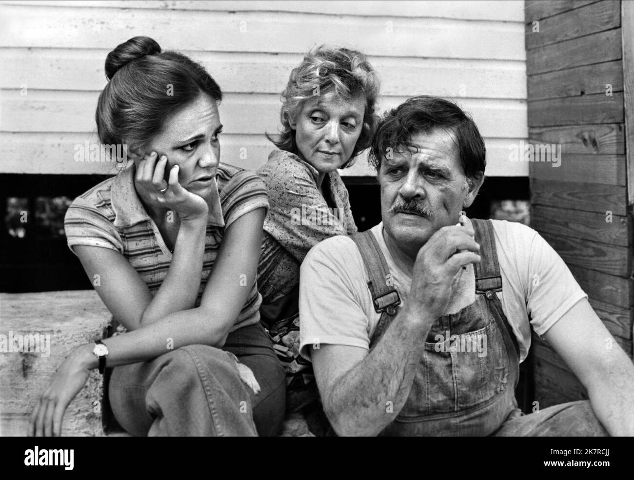 Sally Field, Barbara Baxley & Pat Hingle Film: Norma Rae (1979) Characters: Norma Rae, Leona, Vernon  Director: Martin Ritt 02 March 1979   **WARNING** This Photograph is for editorial use only and is the copyright of 20TH CENTURY FOX and/or the Photographer assigned by the Film or Production Company and can only be reproduced by publications in conjunction with the promotion of the above Film. A Mandatory Credit To 20TH CENTURY FOX is required. The Photographer should also be credited when known. No commercial use can be granted without written authority from the Film Company. Stock Photo