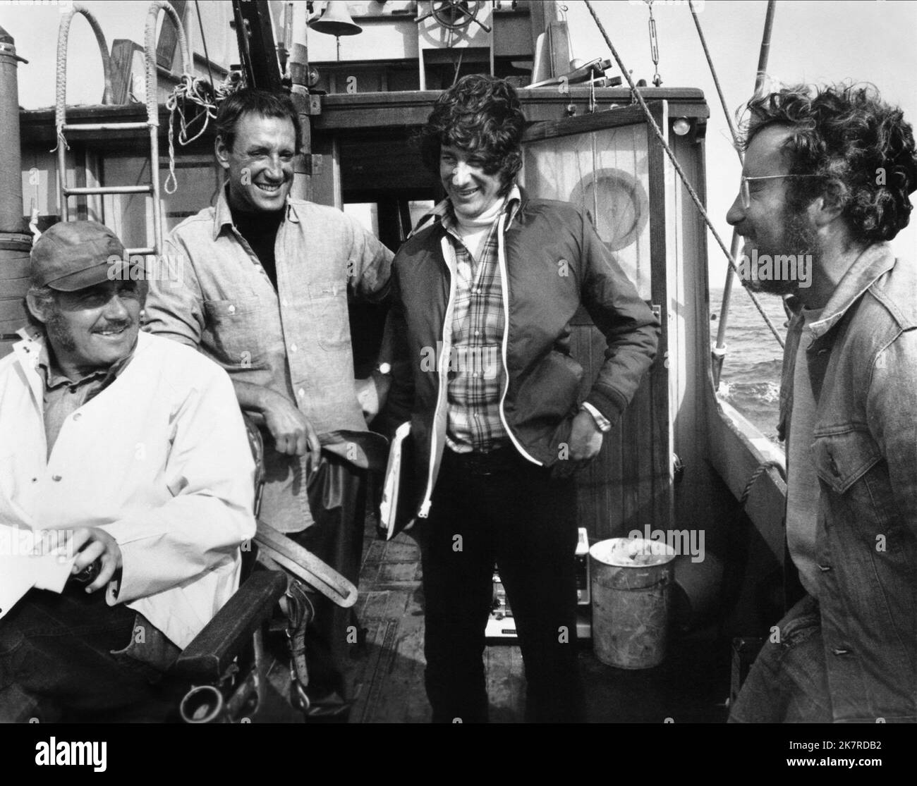 Robert Shaw, Roy Scheider, Steven Spielberg & Richard Dreyfuss Film: Jaws (USA 1975)   Director: Steven Spielberg 20 June 1975   **WARNING** This Photograph is for editorial use only and is the copyright of UNIVERSAL and/or the Photographer assigned by the Film or Production Company and can only be reproduced by publications in conjunction with the promotion of the above Film. A Mandatory Credit To UNIVERSAL is required. The Photographer should also be credited when known. No commercial use can be granted without written authority from the Film Company. Stock Photo