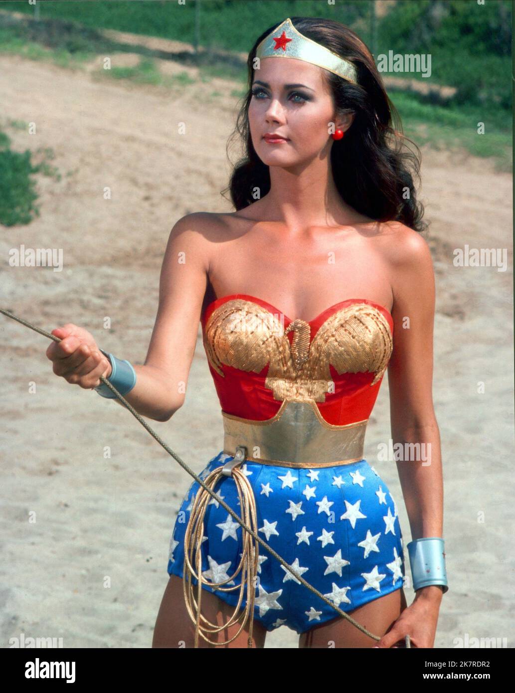 Wonder Woman Lynda Carter Wallpaper Wallpaper  फट शयर