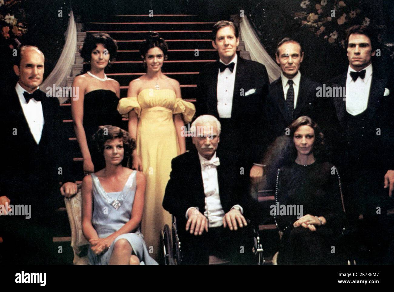 Robert Duvall, Lesley-Anne Down, Katharine Ross, Kathleen Beller, Laurence Olivier, Paul Rudd, Jane Alexander & Tommy Lee Jones Film: The Betsy (USA 1978) Characters: Loren Hardeman III,Sally Hardeman,Loren Hardeman & Angelo Perino  Director: Daniel Petrie 09 February 1978   **WARNING** This Photograph is for editorial use only and is the copyright of ALLIED ARTISTS and/or the Photographer assigned by the Film or Production Company and can only be reproduced by publications in conjunction with the promotion of the above Film. A Mandatory Credit To ALLIED ARTISTS is required. The Photographer s Stock Photo