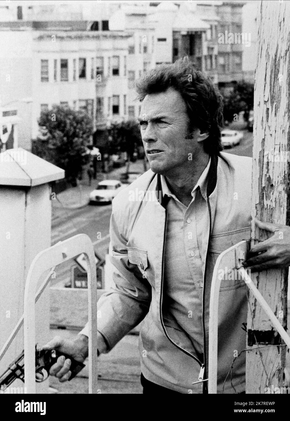 Clint Eastwood Film: The Enforcer; Dirty Harry 3: The Enforcer (USA 1976) Characters: Insp. 'Dirty' Harry Callahan  Director: James Fargo 22 December 1976   **WARNING** This Photograph is for editorial use only and is the copyright of WARNER BROS. and/or the Photographer assigned by the Film or Production Company and can only be reproduced by publications in conjunction with the promotion of the above Film. A Mandatory Credit To WARNER BROS. is required. The Photographer should also be credited when known. No commercial use can be granted without written authority from the Film Company. Stock Photo