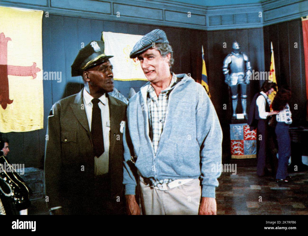 Scatman Crothers & Richard Mulligan Film: Scavenger Hunt (1976) Characters: Sam & Marvin Dummitz  Director: Michael Schultz 21 December 1979   **WARNING** This Photograph is for editorial use only and is the copyright of 20TH and/or the Photographer assigned by the Film or Production Company and can only be reproduced by publications in conjunction with the promotion of the above Film. A Mandatory Credit To 20TH is required. The Photographer should also be credited when known. No commercial use can be granted without written authority from the Film Company. Stock Photo
