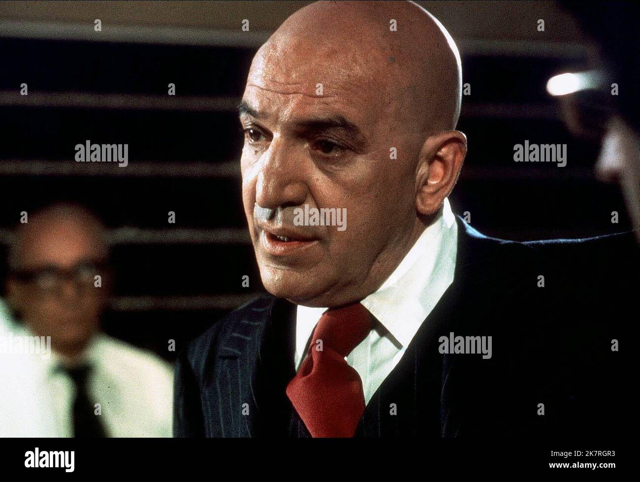 Telly Savalas Film: Kojak (TV-Serie) Characters: Lieutenant Theo Kojak  Usa 1973-1978, 24 October 1973   **WARNING** This Photograph is for editorial use only and is the copyright of CBS and/or the Photographer assigned by the Film or Production Company and can only be reproduced by publications in conjunction with the promotion of the above Film. A Mandatory Credit To CBS is required. The Photographer should also be credited when known. No commercial use can be granted without written authority from the Film Company. Stock Photo