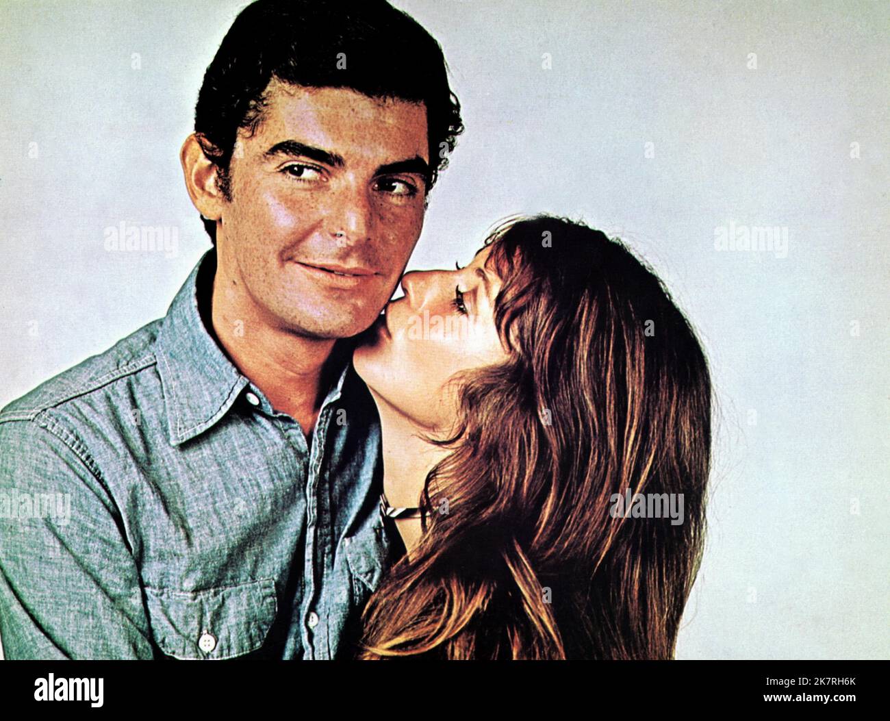 Richard Benjamin & Joanna Shimkus Film: The Marriage Of A Young Stockbroker (1971)   Director: Lawrence Turman 19 August 1971   **WARNING** This Photograph is for editorial use only and is the copyright of 20TH CENTURY FOX and/or the Photographer assigned by the Film or Production Company and can only be reproduced by publications in conjunction with the promotion of the above Film. A Mandatory Credit To 20TH CENTURY FOX is required. The Photographer should also be credited when known. No commercial use can be granted without written authority from the Film Company. Stock Photo