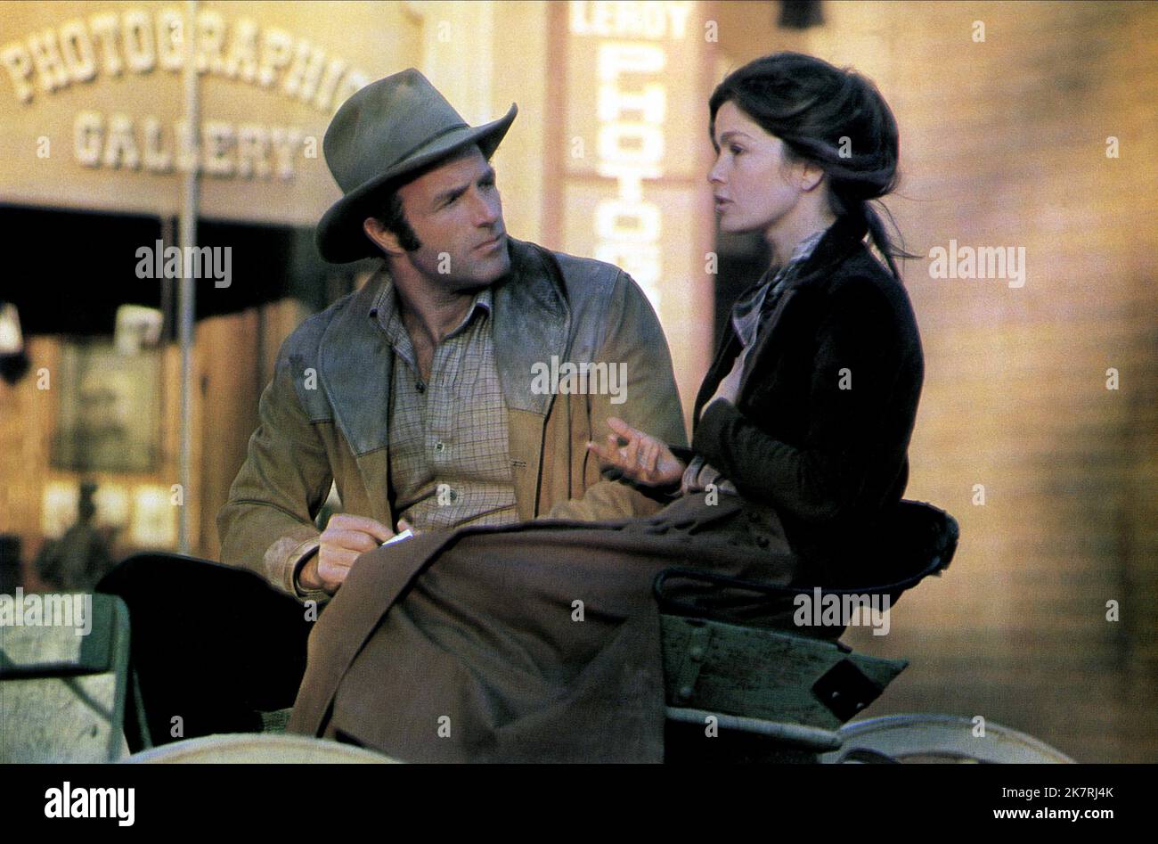 James Caan & Genevieve Bujold Film: Another Man, Another Woman; Another Man, Another Chance; Un Autre Homme, Une Autre Chance (Another Man) Characters: David Williams & Jeanne Leroy (as Genevieve Bujold)  Another Chance, (Fr/Usa 1977) Director: Claude Lelouch 28 September 1977   **WARNING** This Photograph is for editorial use only and is the copyright of UNITED ARTISTS and/or the Photographer assigned by the Film or Production Company and can only be reproduced by publications in conjunction with the promotion of the above Film. A Mandatory Credit To UNITED ARTISTS is required. The Photograph Stock Photo