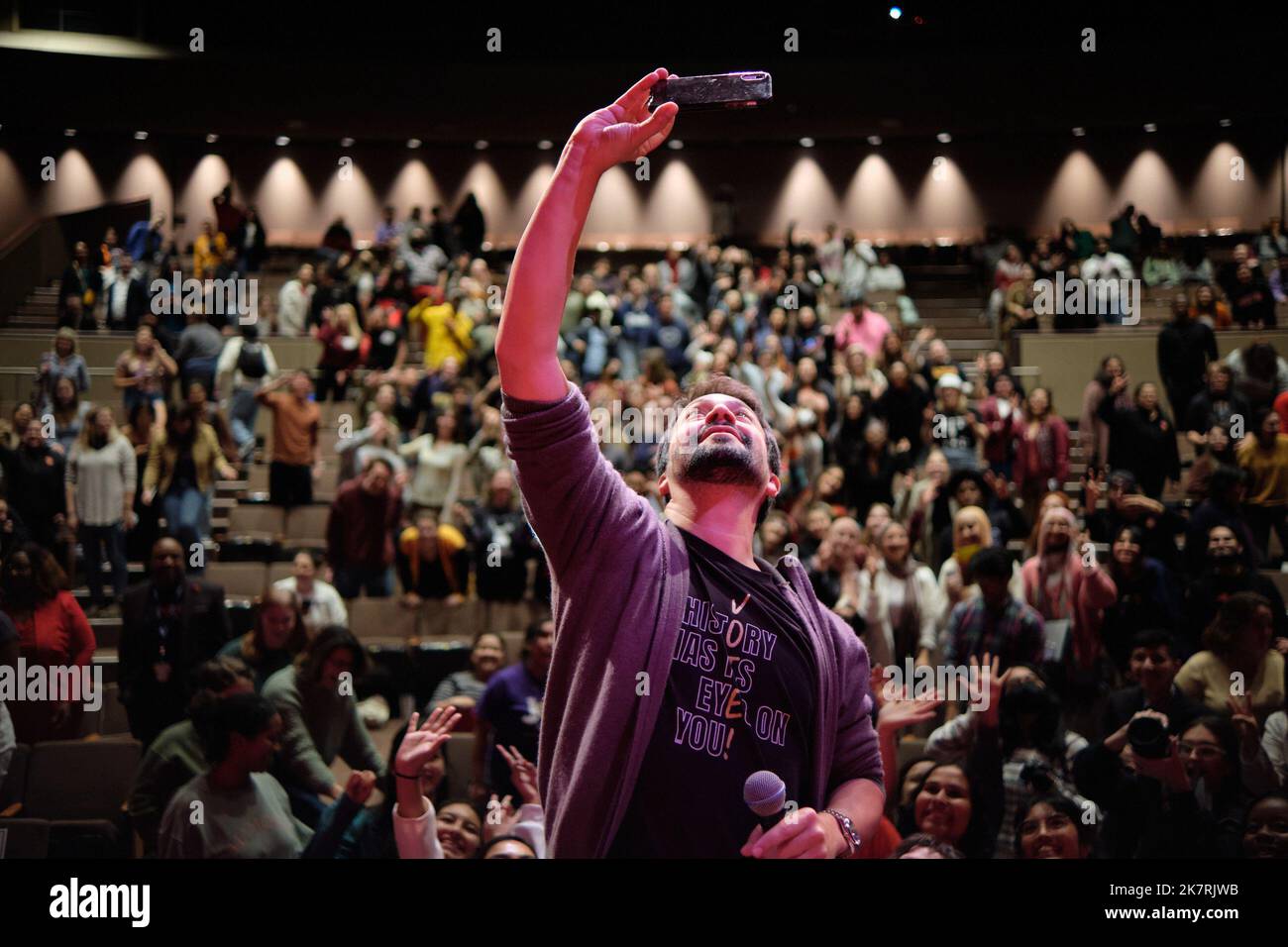Beto o&rsquo;rourke selfie hi-res stock photography and images - Alamy