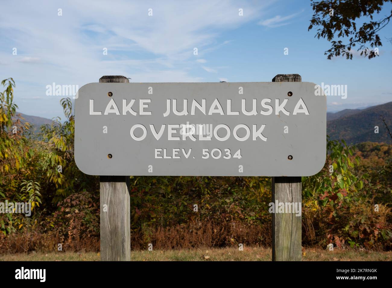 Lake Junaluska Overlook signpost showing elevation 5034 ft. on the Blue