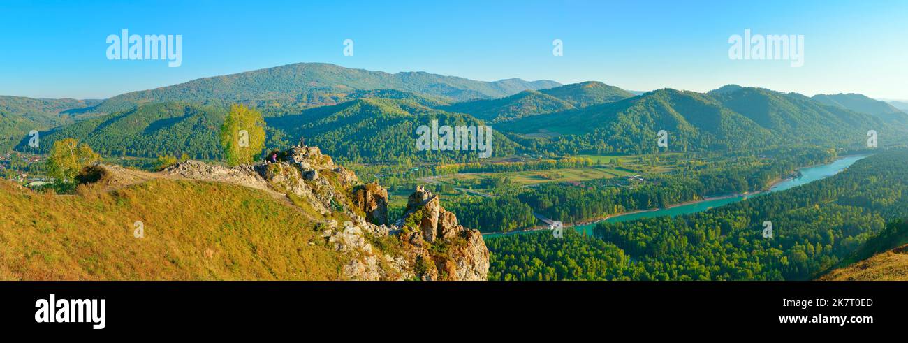 Altai, Siberia, Russia, 09.18.2022. Aya Nature Park in the mountains. Panorama of the Katun River Valley from the top of the Demon Finger Cliff in aut Stock Photo