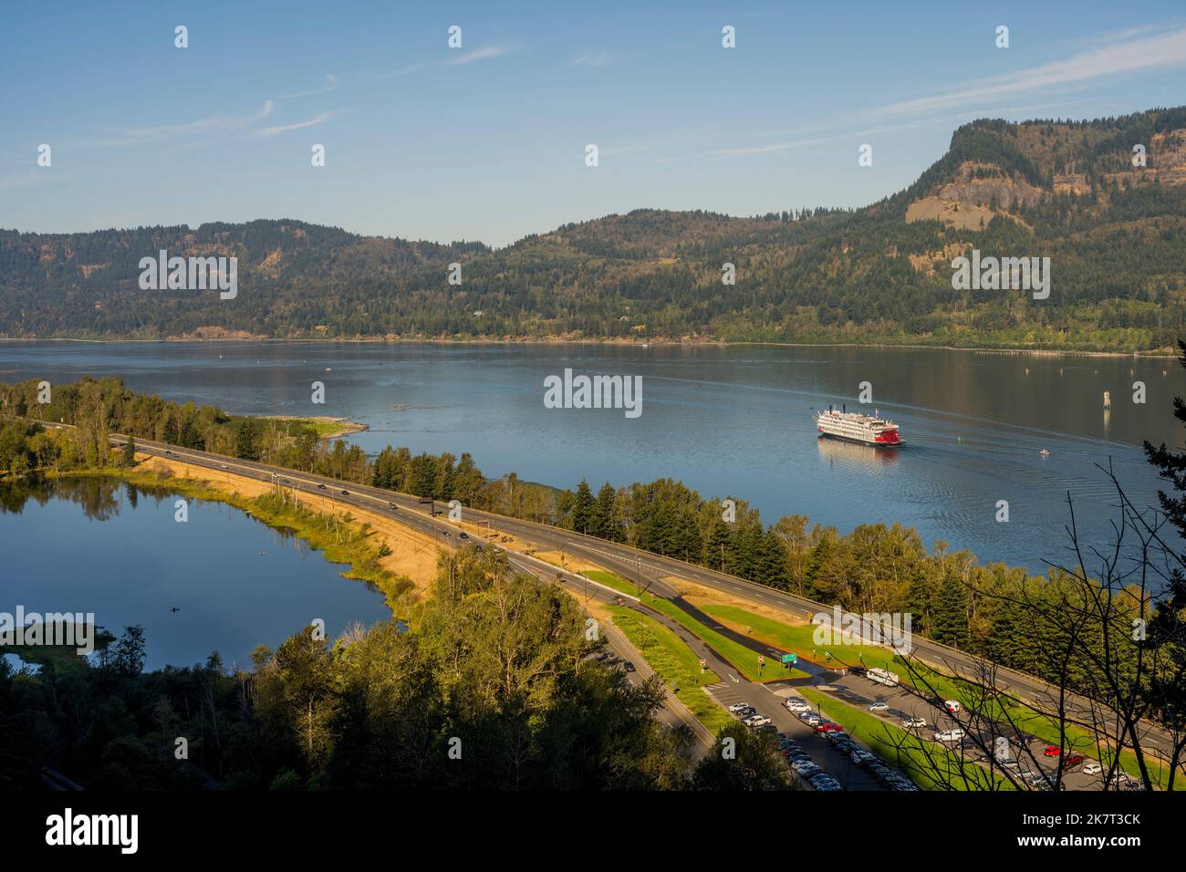 View of the Columbia River from the Multnomah Falls trail with the American Empress Riverboat, a paddle-wheeler, near Portland along the Columbia Rive Stock Photo