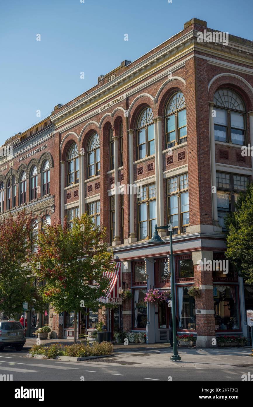 Pioneer building hi-res stock photography and images - Alamy