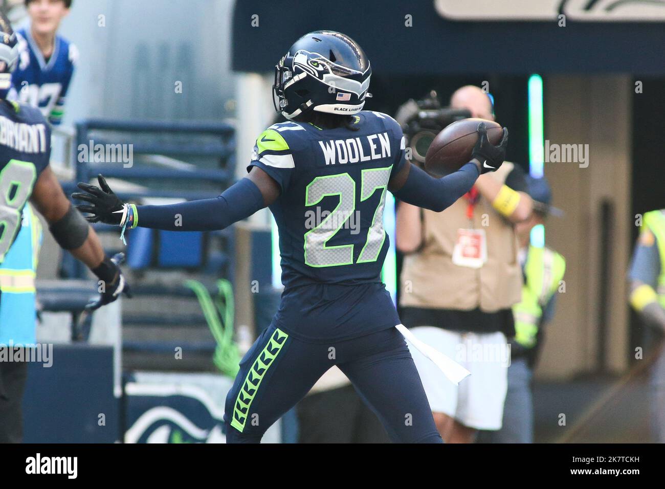 Seattle Seahawks cornerback Tariq Woolen (27) gets set during an NFL  football game against the Carolina