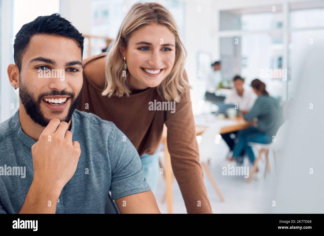 Employee intern office hi-res stock photography and images - Alamy