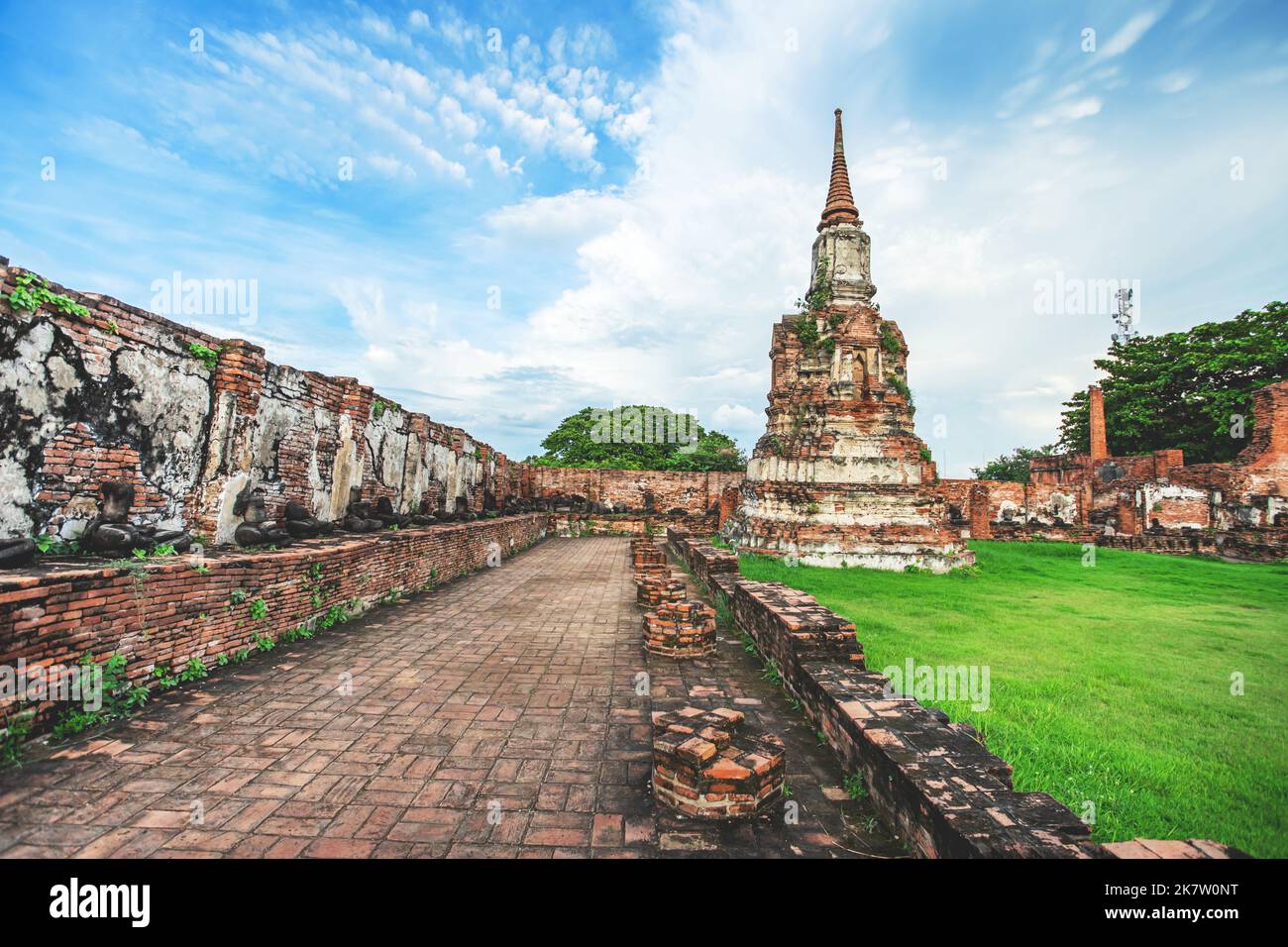 Ancient temple scenery, Wat Mahathat  in Ayutthaya province, Thailand Stock Photo