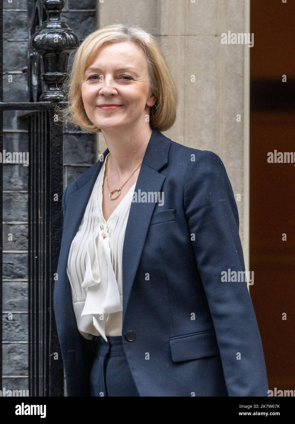 London, UK. 19th Oct, 2022. Liz Truss Prime Minister, leaves 10 Downing ...