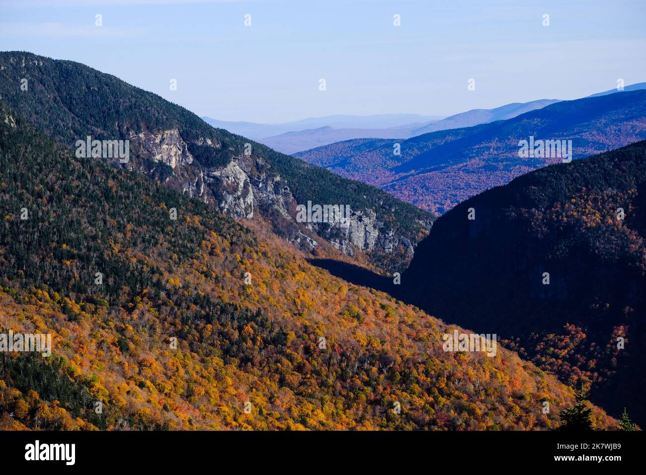 Views of Smugglers Notch below Mt. Mansfield, Stowe, VT, New England, USA, the highest mountain in Vermont. Stock Photo