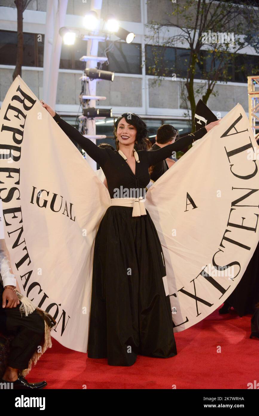 Mexico. 18th Oct, 2022. October 18, 2022, Mexico City, Mexico: Maya Zapata attends the 4th Metropolitan Theater Awards (Los Metro) red carpet at the Centro Cultural del Bosque. on October 18, 2022 in Mexico City, Mexico. (Photo by Carlos Tischler/ Eyepix Group) (Photo by Eyepix/Sipa USA) Credit: Sipa USA/Alamy Live News Stock Photo