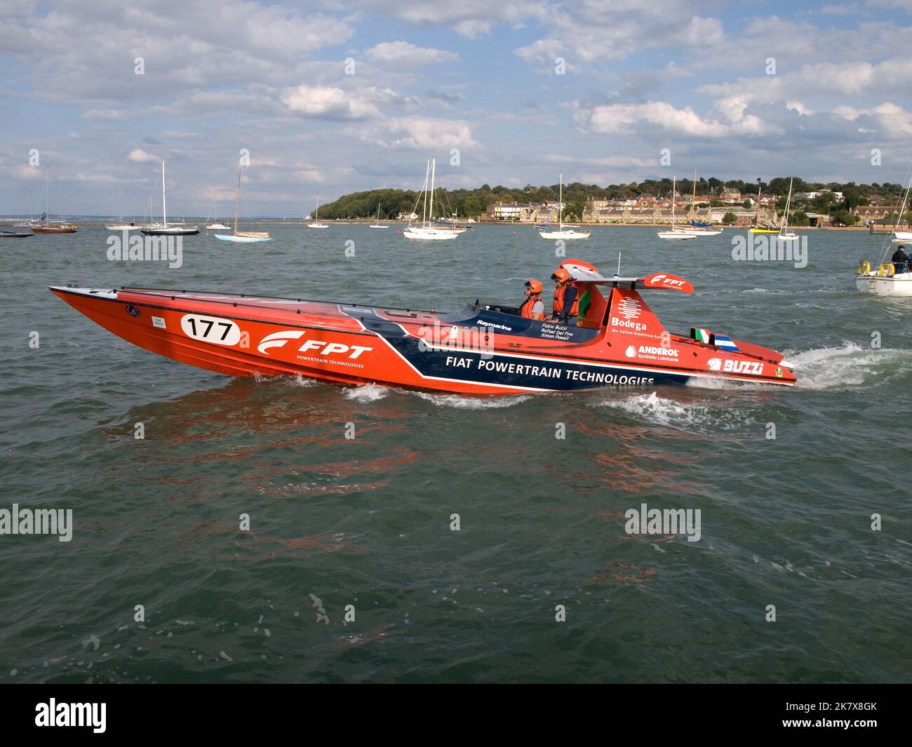 Offshore powerboat race hi-res stock photography and images - Alamy