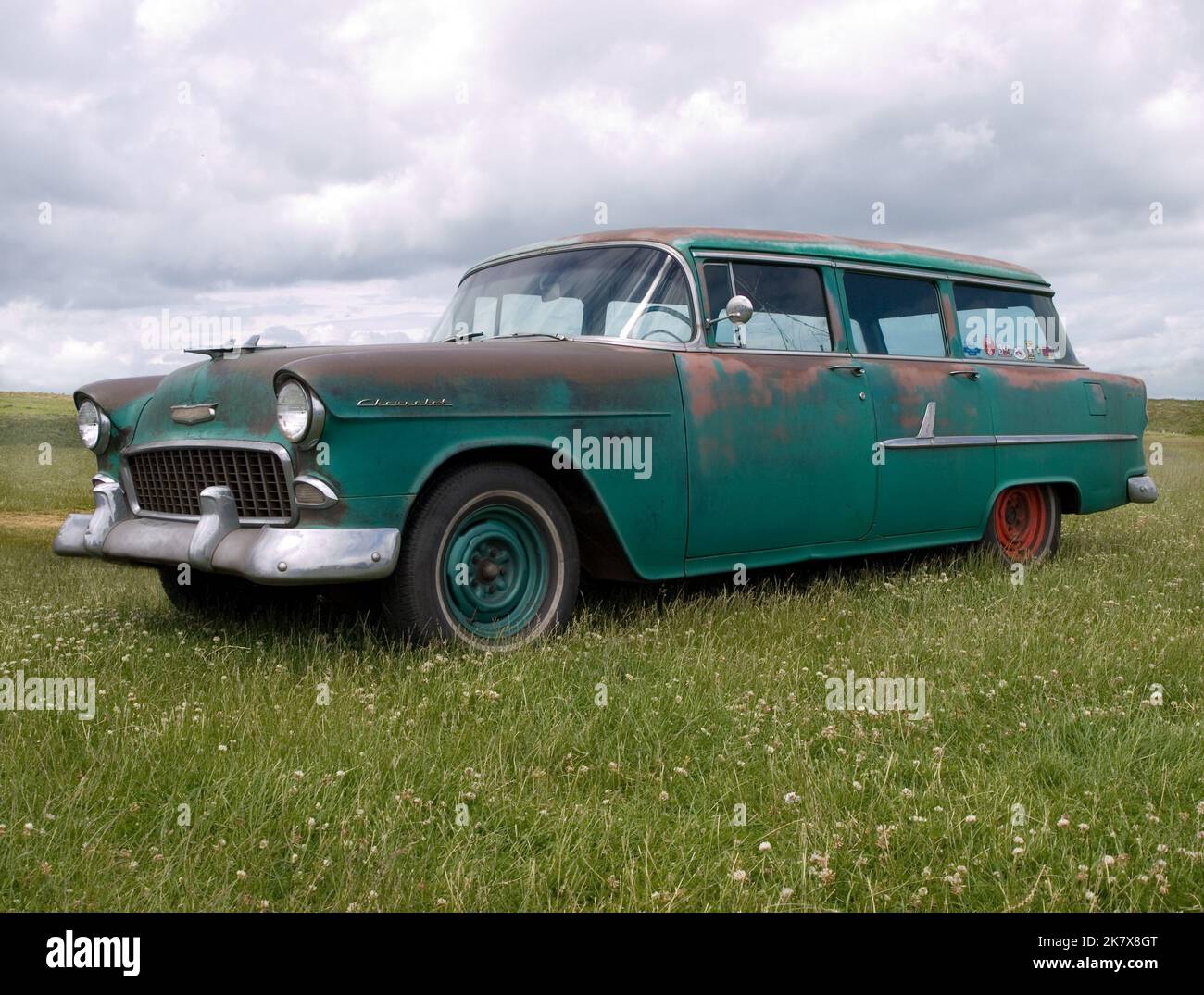 1955 Chevrolet station wagon at shakespeare county raceway. Stock Photo