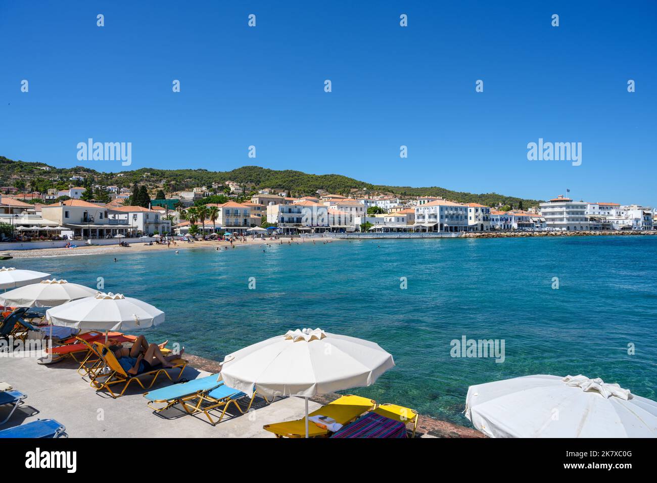 Beach in Spetses Town, Spetses, Saronic Islands, Greece Stock Photo - Alamy