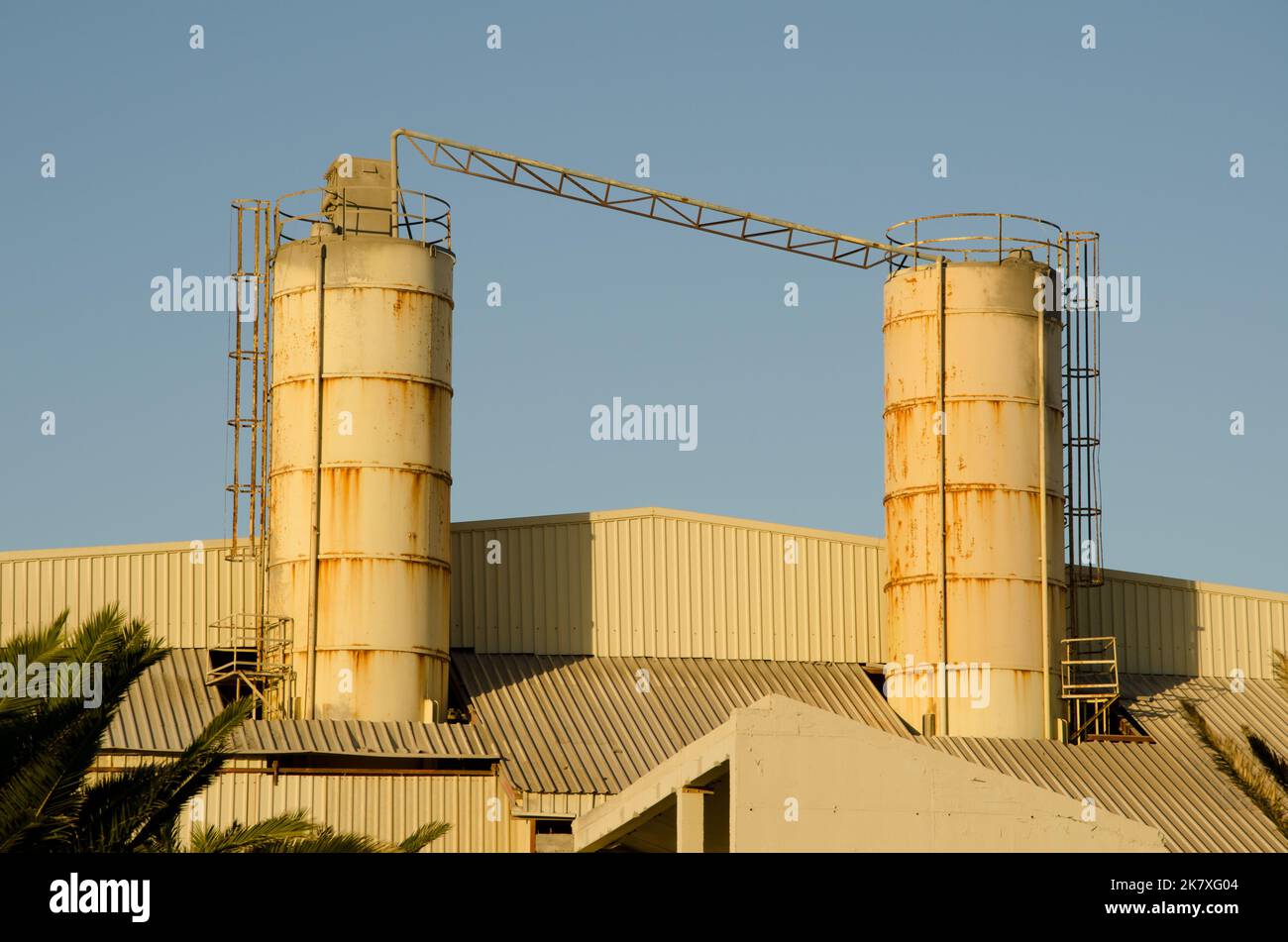 Gypsum, plaster and prefabricated plaster factory. Arinaga Industrial