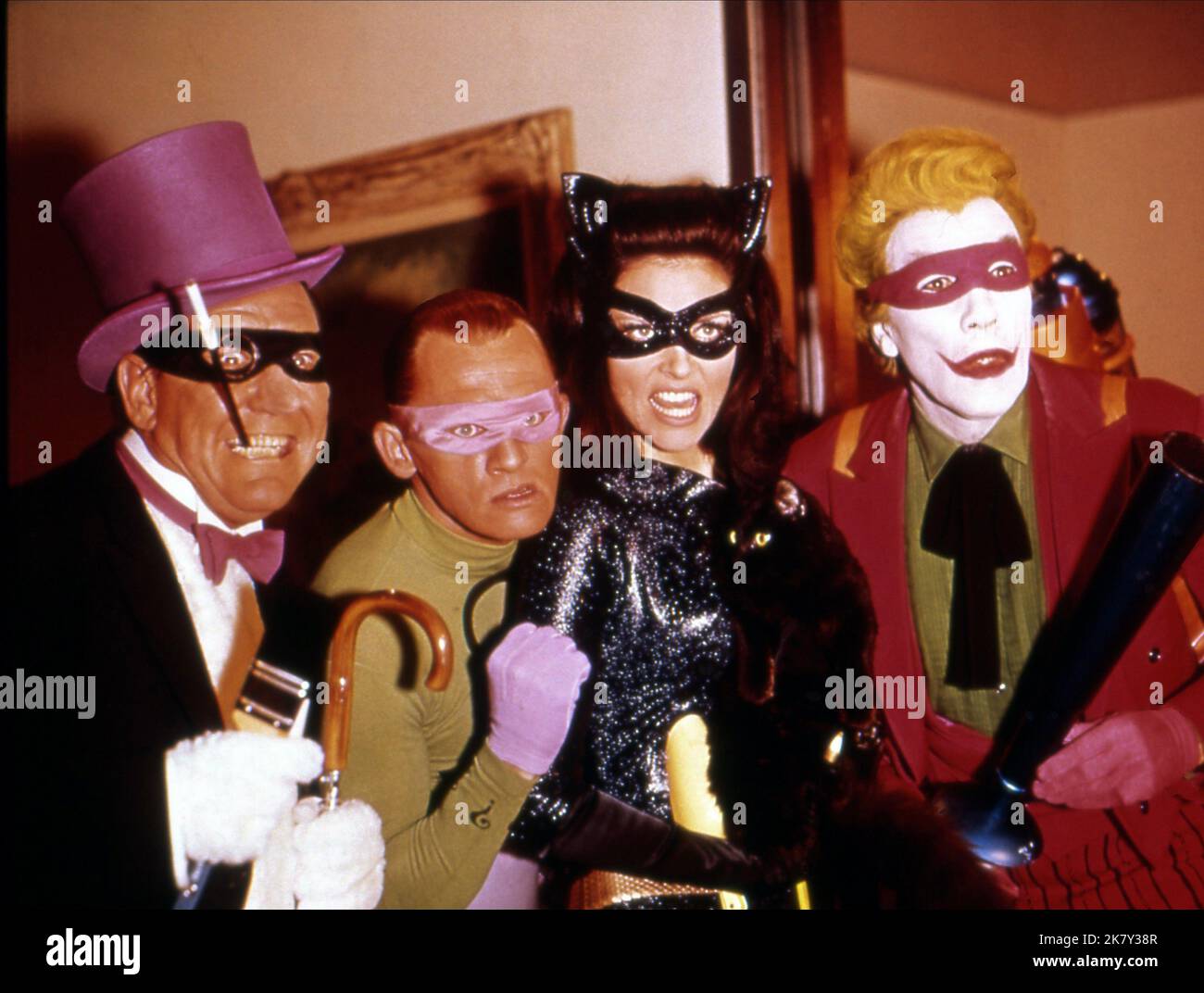 Burgess Meredith, Frank Gorshin, Lee Meriwether & Cesar Romero ...