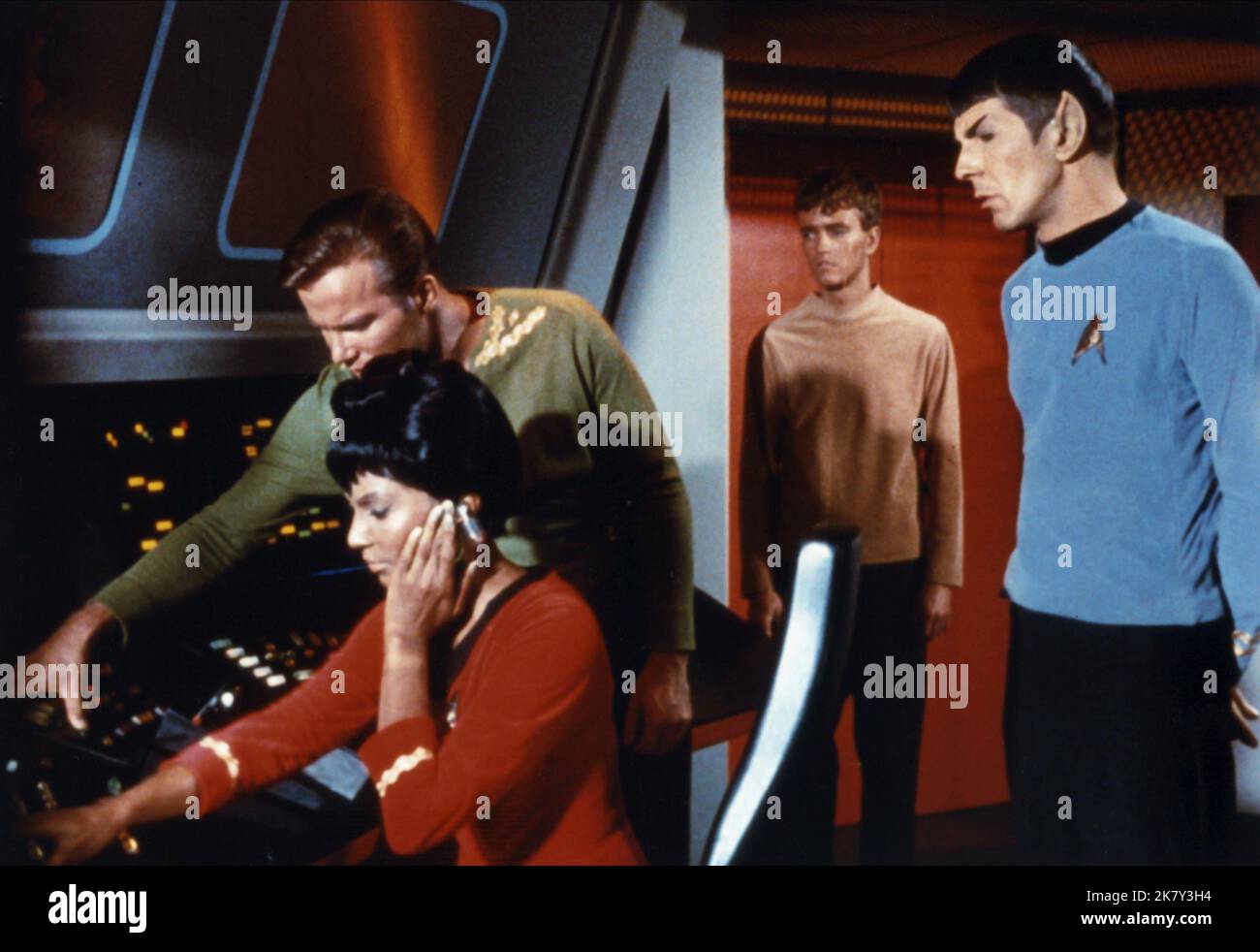 Nichelle Nichols, William Shatner & Leonard Nimoy Television: Star Trek (TV-Serie) Characters: Uhura, Captain James T. Kirk, Mr. Spock  Usa 1966-1969, / Star Trek: The Original Series / Tos 08 September 1966   **WARNING** This Photograph is for editorial use only and is the copyright of PARAMOUNT and/or the Photographer assigned by the Film or Production Company and can only be reproduced by publications in conjunction with the promotion of the above Film. A Mandatory Credit To PARAMOUNT is required. The Photographer should also be credited when known. No commercial use can be granted without Stock Photo