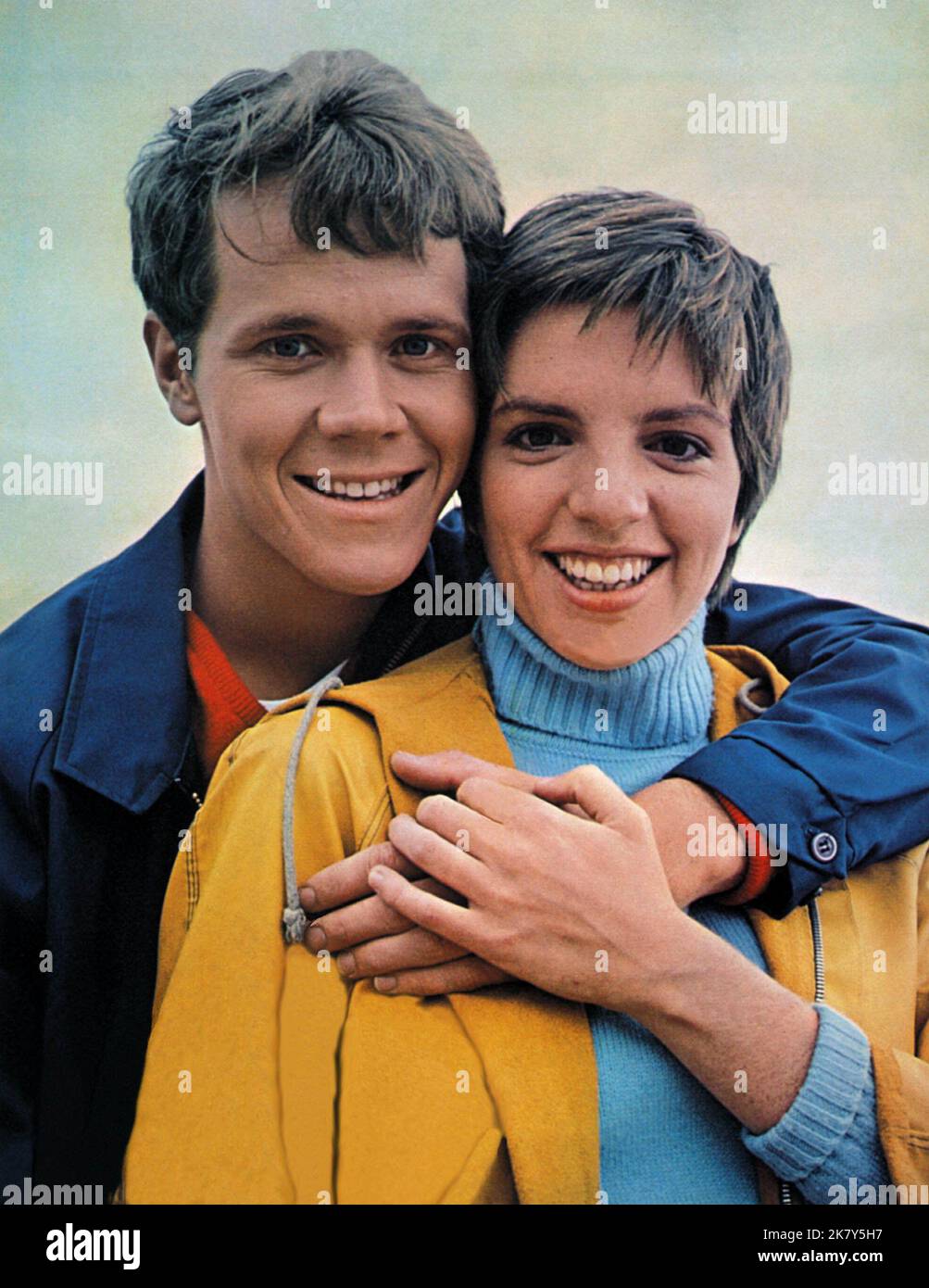 Wendell Burton & Liza Minnelli Film: Pookie; The Sterile Cuckoo (1966) Characters: Jerry Payne & 'Pookie' (Mary Ann) Adams  22 October 1969   **WARNING** This Photograph is for editorial use only and is the copyright of PARAMOUNT and/or the Photographer assigned by the Film or Production Company and can only be reproduced by publications in conjunction with the promotion of the above Film. A Mandatory Credit To PARAMOUNT is required. The Photographer should also be credited when known. No commercial use can be granted without written authority from the Film Company. Stock Photo