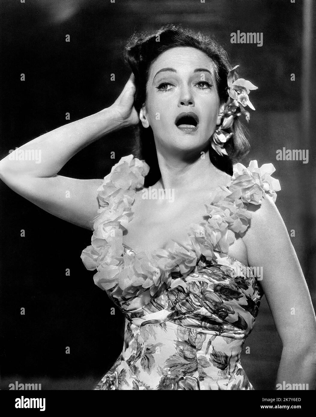 Dorothy Lamour Film: The Road To Hong Kong (1962) Characters: Herself  Director: Norman Panama 27 April 1962   **WARNING** This Photograph is for editorial use only and is the copyright of The Film Company and/or the Photographer assigned by the Film or Production Company and can only be reproduced by publications in conjunction with the promotion of the above Film. A Mandatory Credit To The Film Company is required. The Photographer should also be credited when known. No commercial use can be granted without written authority from the Film Company. Stock Photo