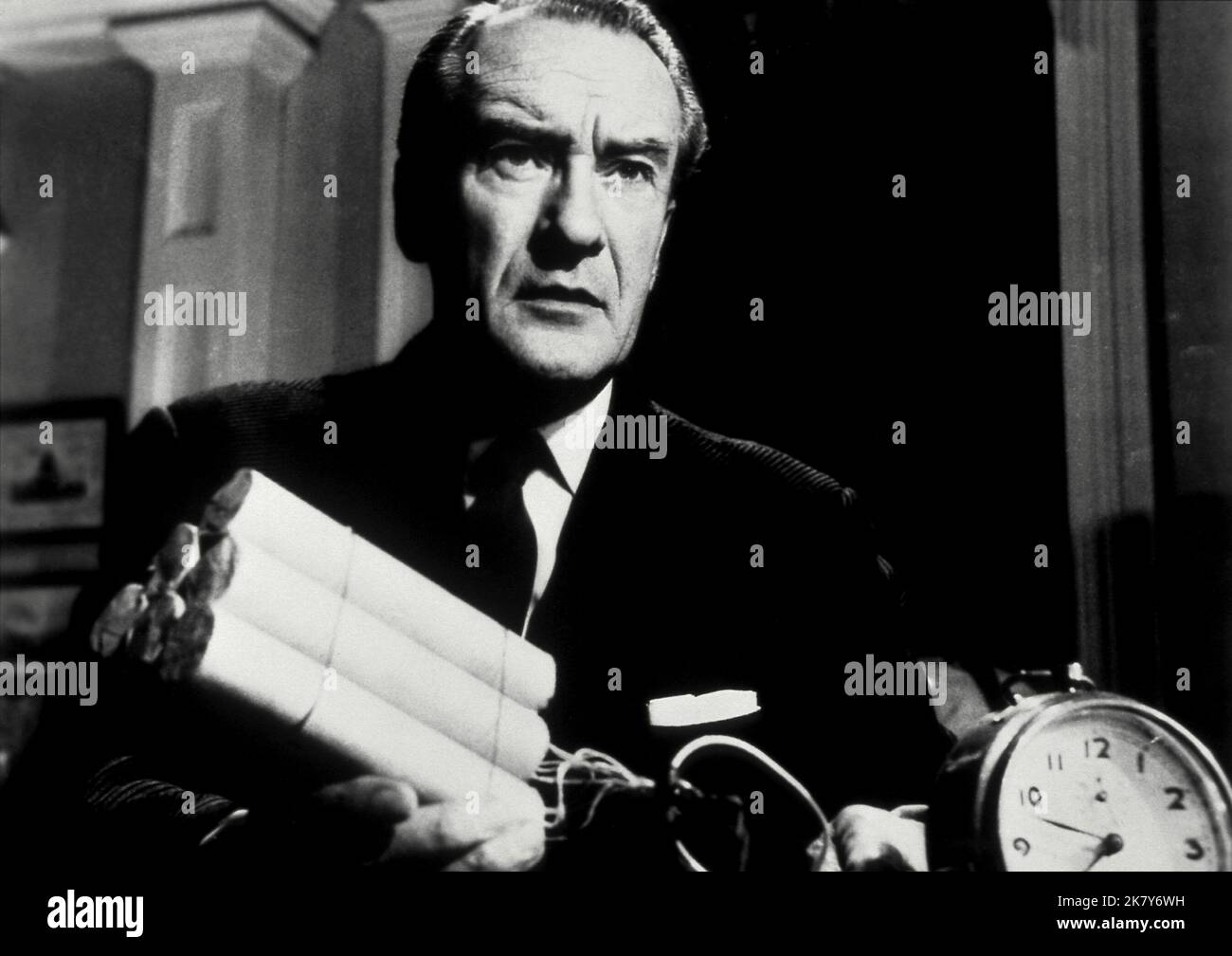 Village of the damned 1960 hi-res stock photography and images - Alamy