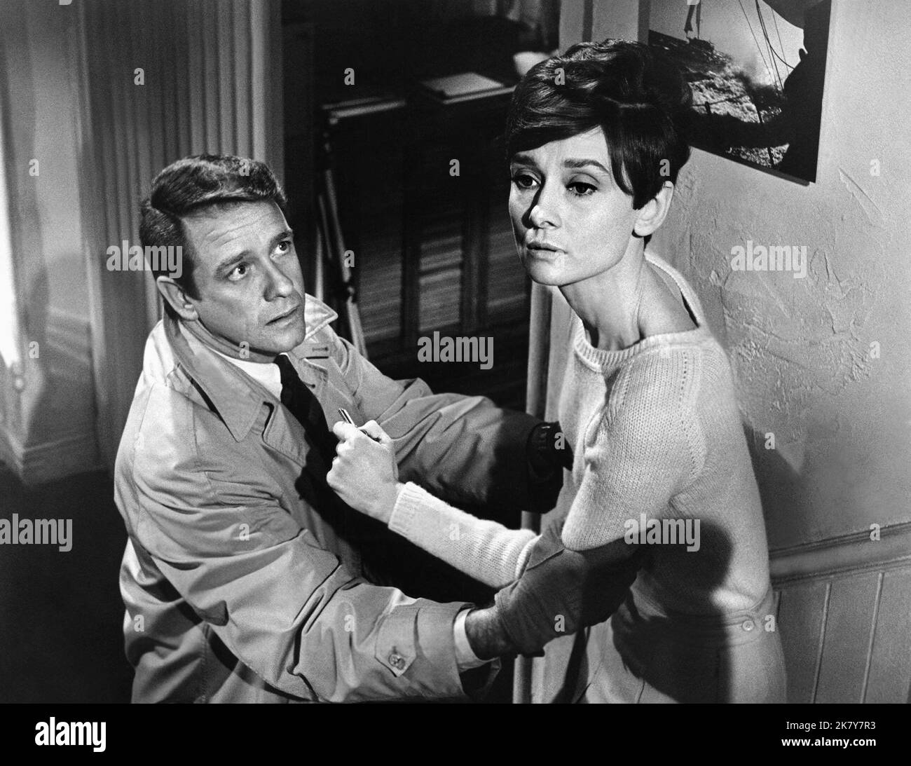 Richard Crenna & Audrey Hepburn Film: Wait Until Dark (USA 1967) Characters: Mike Talman & Susy Hendrix  Director: Terence Young 26 October 1967   **WARNING** This Photograph is for editorial use only and is the copyright of WARNER BROS. and/or the Photographer assigned by the Film or Production Company and can only be reproduced by publications in conjunction with the promotion of the above Film. A Mandatory Credit To WARNER BROS. is required. The Photographer should also be credited when known. No commercial use can be granted without written authority from the Film Company. Stock Photo