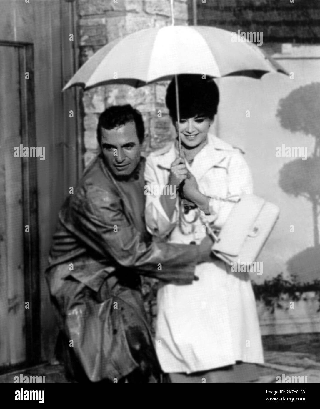 Ben Gazzara & Suzanne Pleshette Film: A Rage To Live (1965) Characters: Roger Bannon & Grace Caldwell Tate  Director: Walter Grauman 20 October 1965   **WARNING** This Photograph is for editorial use only and is the copyright of UNITED ARTISTS and/or the Photographer assigned by the Film or Production Company and can only be reproduced by publications in conjunction with the promotion of the above Film. A Mandatory Credit To UNITED ARTISTS is required. The Photographer should also be credited when known. No commercial use can be granted without written authority from the Film Company. Stock Photo