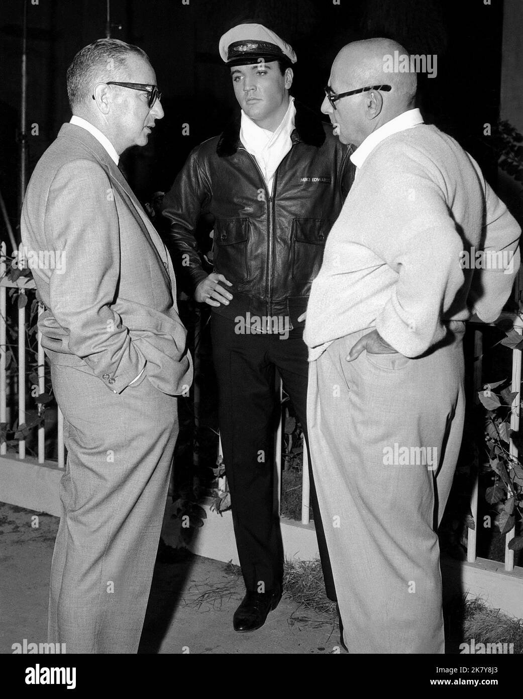 Ted Richmound, Elvis Presley & Norman Taurog Film: It Happened At The World'S Fair (USA 1963) Characters: ,Mike Edwards &  Director: Norman Taurog 03 April 1963   **WARNING** This Photograph is for editorial use only and is the copyright of MGM and/or the Photographer assigned by the Film or Production Company and can only be reproduced by publications in conjunction with the promotion of the above Film. A Mandatory Credit To MGM is required. The Photographer should also be credited when known. No commercial use can be granted without written authority from the Film Company. Stock Photo
