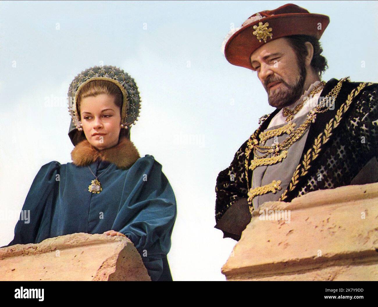 Genevieve Bujold & Richard Burton Film: Anne Of The Thousand Days (1969) Characters: ANNE BOLEYN, KING HENRY VIII  Director: Charles Jarrott 18 December 1969   **WARNING** This Photograph is for editorial use only and is the copyright of UNIVERSAL and/or the Photographer assigned by the Film or Production Company and can only be reproduced by publications in conjunction with the promotion of the above Film. A Mandatory Credit To UNIVERSAL is required. The Photographer should also be credited when known. No commercial use can be granted without written authority from the Film Company. Stock Photo
