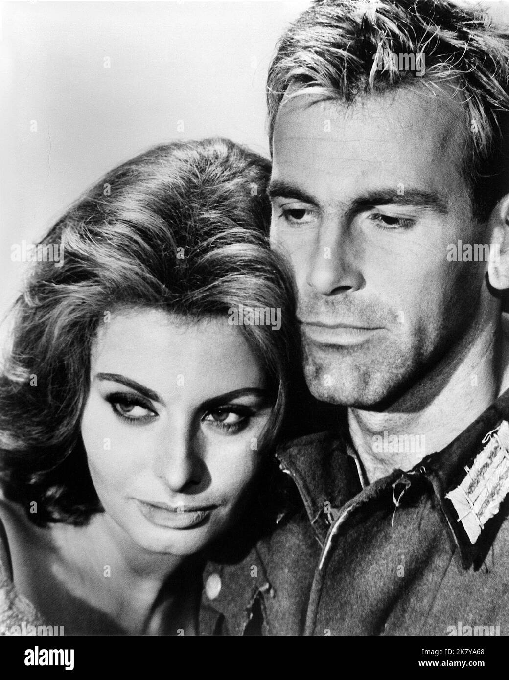 Sophia Loren & Maximilian Schell Film: The Condemned Of Altona; I Sequestrati Di Altona (IT/FR 1962) Characters: Johanna, Franz,  Director: Vittorio De Sica 30 October 1962   **WARNING** This Photograph is for editorial use only and is the copyright of 20TH CENTURY FOX and/or the Photographer assigned by the Film or Production Company and can only be reproduced by publications in conjunction with the promotion of the above Film. A Mandatory Credit To 20TH CENTURY FOX is required. The Photographer should also be credited when known. No commercial use can be granted without written authority fro Stock Photo
