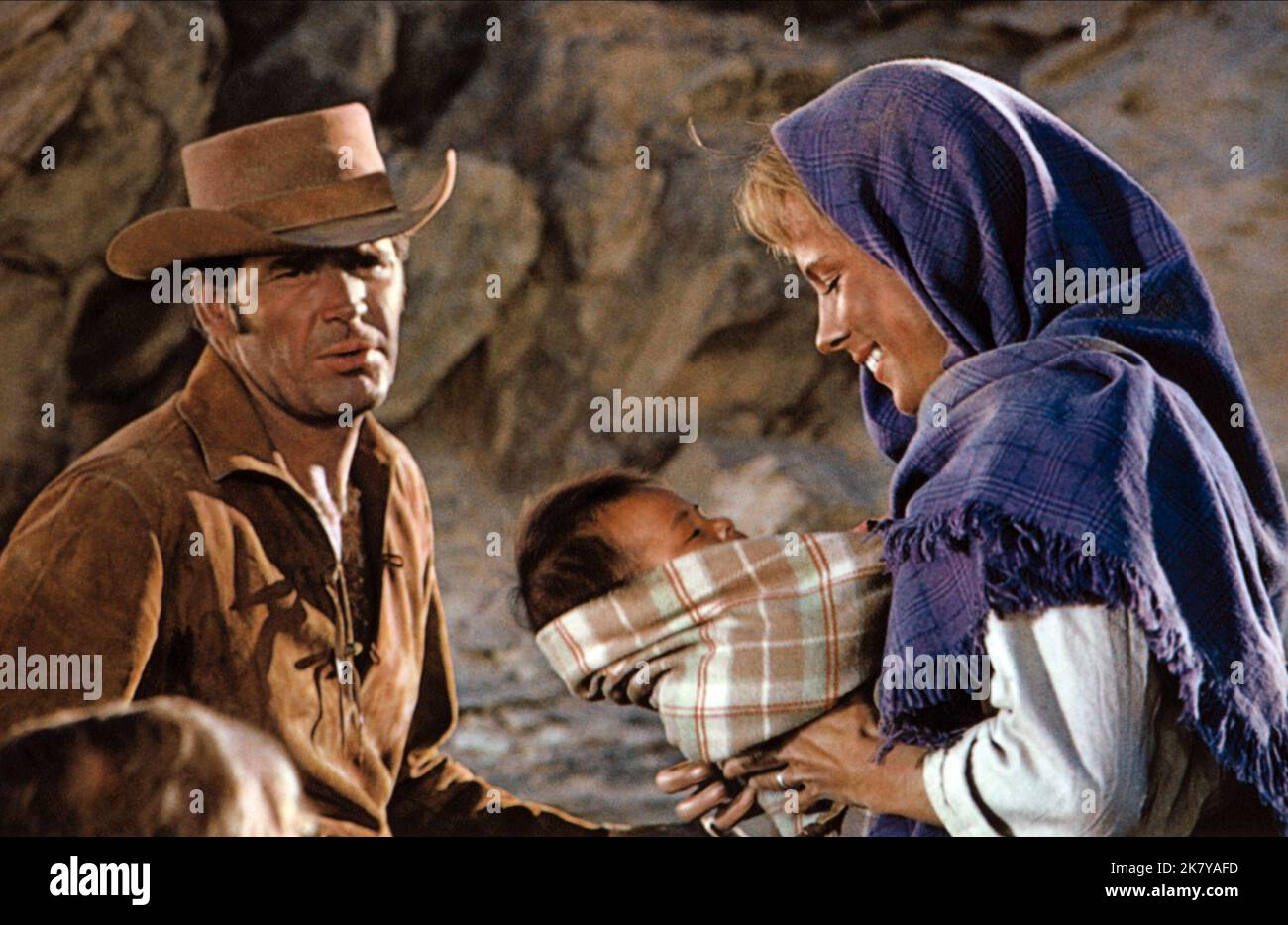 James Garner & Bibi Andersson Film: Duel At Diablo (1966) Characters: Jess Remsberg (scout), Ellen Grange  Director: Ralph Nelson 15 June 1966   **WARNING** This Photograph is for editorial use only and is the copyright of UNITED ARTISTS and/or the Photographer assigned by the Film or Production Company and can only be reproduced by publications in conjunction with the promotion of the above Film. A Mandatory Credit To UNITED ARTISTS is required. The Photographer should also be credited when known. No commercial use can be granted without written authority from the Film Company. Stock Photo