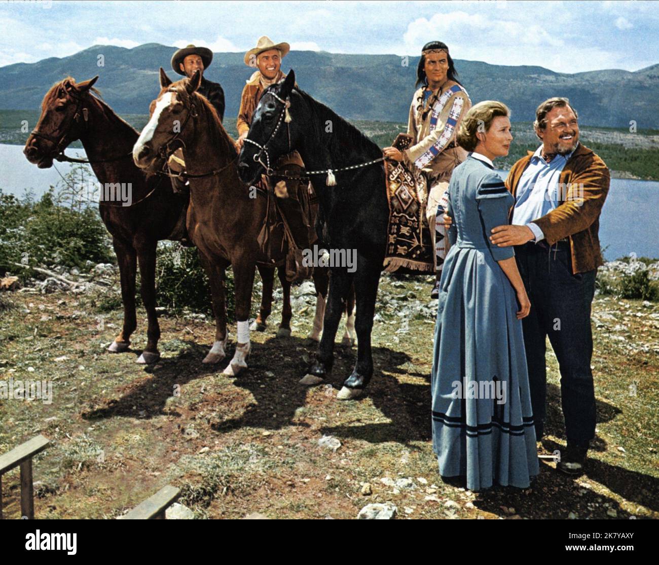 Stewart Granger, Pierre Brice, Antje Weissgerber & Walter Barnes Film: The Oil Prince (DE/YU 1965) Characters: Old Surehand, Winnetou, Mrs. Ebersbach, Bill Campbell  Director: Harald Philipp 25 August 1965   **WARNING** This Photograph is for editorial use only and is the copyright of RIALTO and/or the Photographer assigned by the Film or Production Company and can only be reproduced by publications in conjunction with the promotion of the above Film. A Mandatory Credit To RIALTO is required. The Photographer should also be credited when known. No commercial use can be granted without written Stock Photo