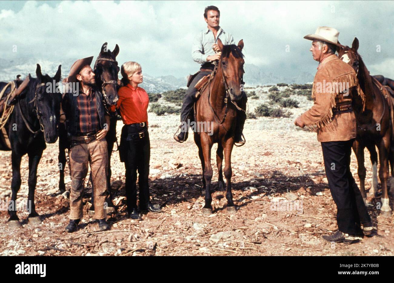 Milan Srdoc, Terence Hill & Stewart Granger Film: The Oil Prince (DE/YU 1965) Characters: Old Wabble, Richard Forsythe (as Mario Girotti), Old Surehand  Director: Harald Philipp 25 August 1965   **WARNING** This Photograph is for editorial use only and is the copyright of RIALTO and/or the Photographer assigned by the Film or Production Company and can only be reproduced by publications in conjunction with the promotion of the above Film. A Mandatory Credit To RIALTO is required. The Photographer should also be credited when known. No commercial use can be granted without written authority fro Stock Photo