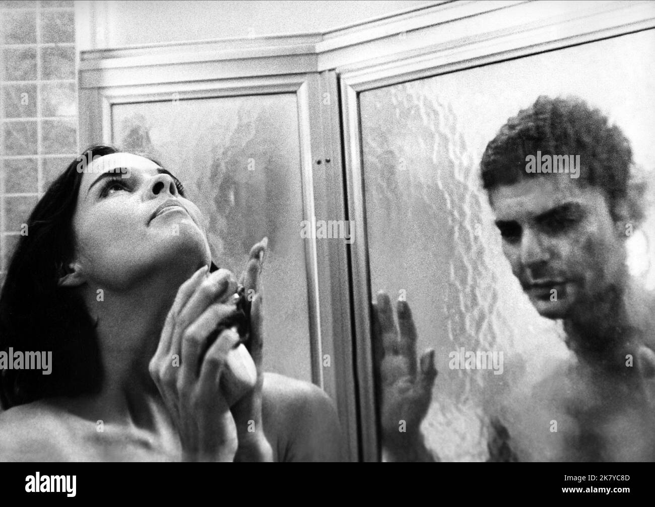 Ali Macgraw & Richard Benjamin Film: Goodbye, Columbus (USA 1969) Characters: Brenda Patimkin, Neil Klugman  Director: Larry Peerce 03 April 1969   **WARNING** This Photograph is for editorial use only and is the copyright of PARAMOUNT PICTURES and/or the Photographer assigned by the Film or Production Company and can only be reproduced by publications in conjunction with the promotion of the above Film. A Mandatory Credit To PARAMOUNT PICTURES is required. The Photographer should also be credited when known. No commercial use can be granted without written authority from the Film Company. Stock Photo