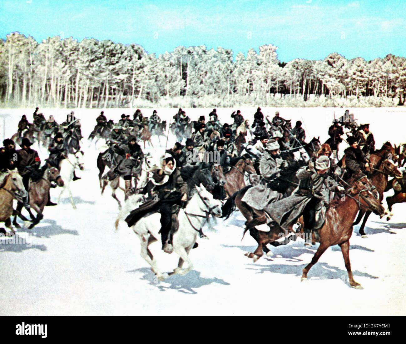 Battle Scene Film: Doctor Zhivago (USA/UK/IT 1965)   Director: David Lean 22 December 1965   **WARNING** This Photograph is for editorial use only and is the copyright of MGM and/or the Photographer assigned by the Film or Production Company and can only be reproduced by publications in conjunction with the promotion of the above Film. A Mandatory Credit To MGM is required. The Photographer should also be credited when known. No commercial use can be granted without written authority from the Film Company. Stock Photo