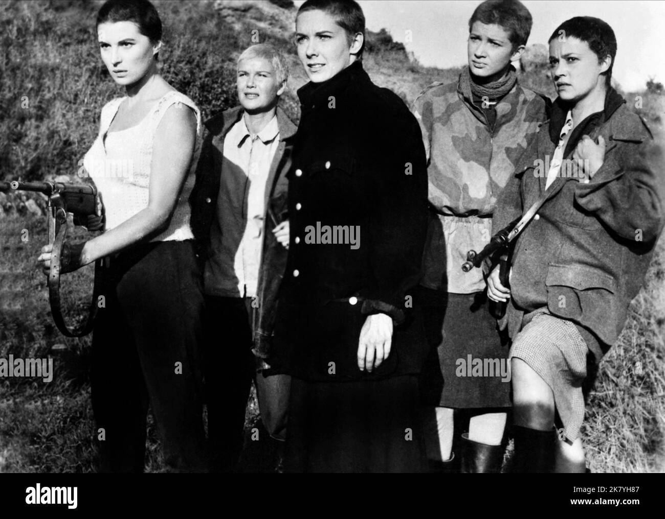 Silvana Mangano, Barbara Bel Geddes, Vera Miles, Carla Gravina & Jeanne Moreau Film: 5 Branded Women; Five Branded Women (USA/IT 1960) Characters: Jovanka,Marja,Daniza,Mira & Ljuba  Director: Martin Ritt 15 March 1960   **WARNING** This Photograph is for editorial use only and is the copyright of PARAMOUNT PICTURES and/or the Photographer assigned by the Film or Production Company and can only be reproduced by publications in conjunction with the promotion of the above Film. A Mandatory Credit To PARAMOUNT PICTURES is required. The Photographer should also be credited when known. No commercial Stock Photo