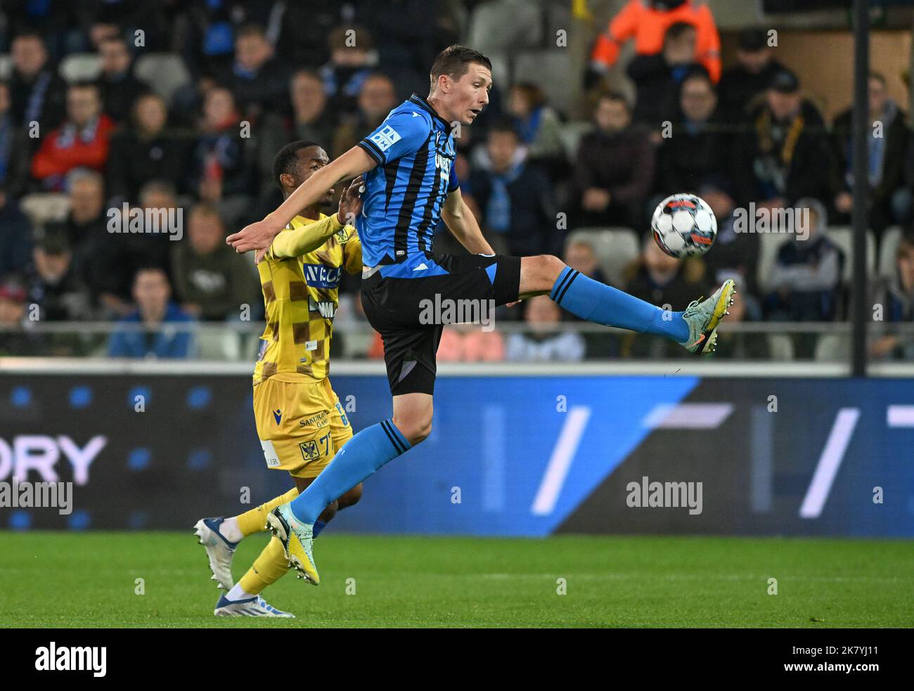 Soccer - Belgian Jupiler League - Sporting Lokeren v Club Brugge. Hans  Cornelis, Club Brugge Stock Photo - Alamy