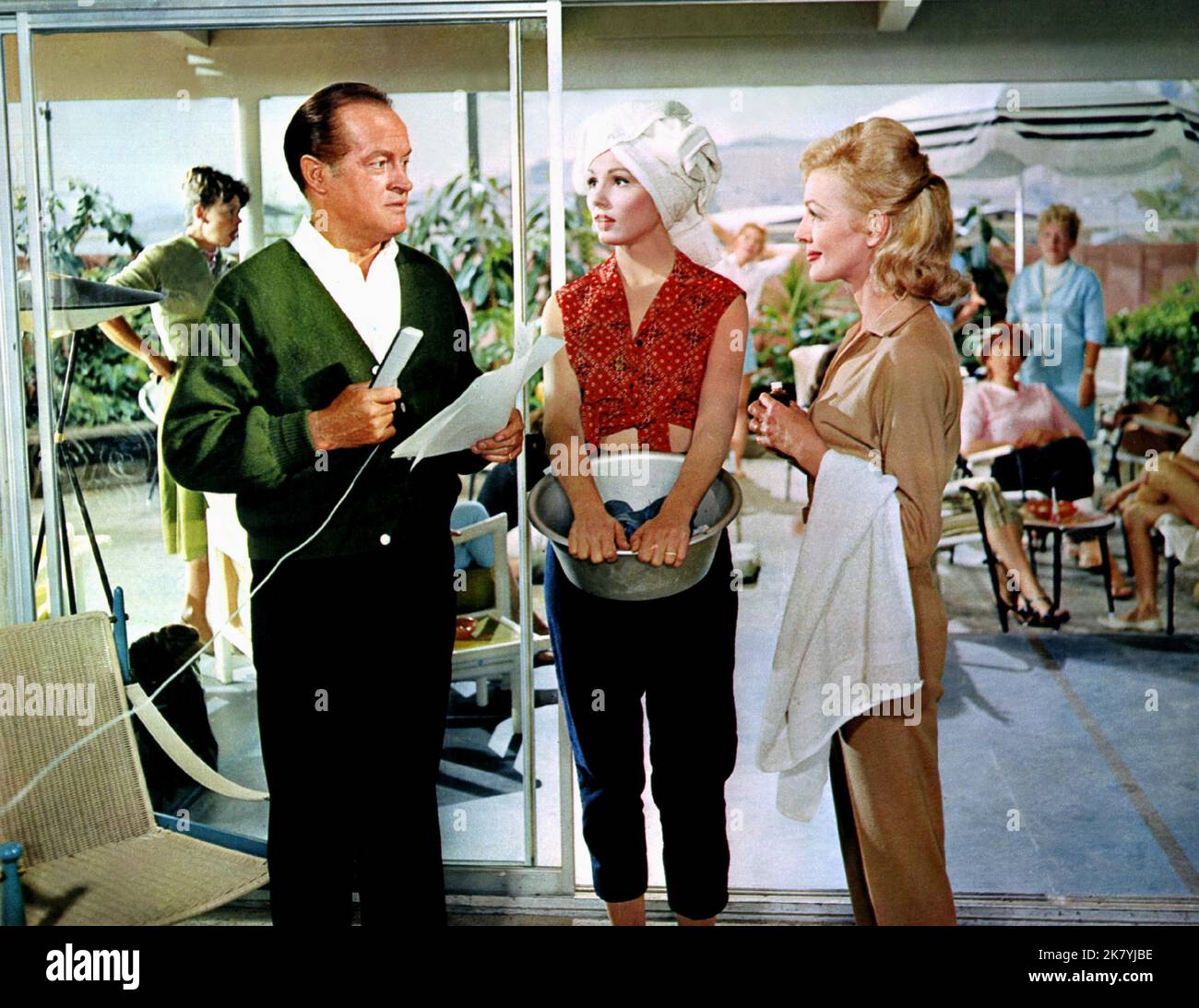 Bob Hope, Paula Prentiss & Virginia Grey Film: Bachelor In Paradise (USA 1961) Characters: Adam J. Niles,Linda Delavane & Camille Quinlaw  Director: Jack Arnold 01 November 1961   **WARNING** This Photograph is for editorial use only and is the copyright of MGM and/or the Photographer assigned by the Film or Production Company and can only be reproduced by publications in conjunction with the promotion of the above Film. A Mandatory Credit To MGM is required. The Photographer should also be credited when known. No commercial use can be granted without written authority from the Film Company. Stock Photo